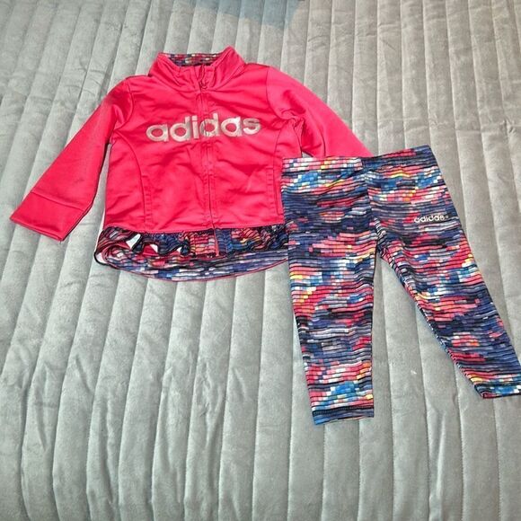 Adidas size 12 months outfit - Picture 1 of 7